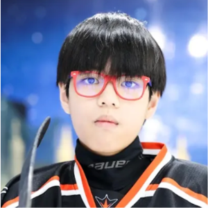 11 Tayawich Prasertsuk