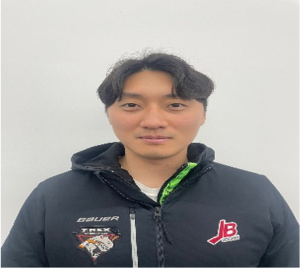 Coach YOUNG MIN CHOI